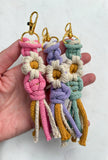 Macramé Daisy Chain Keyring